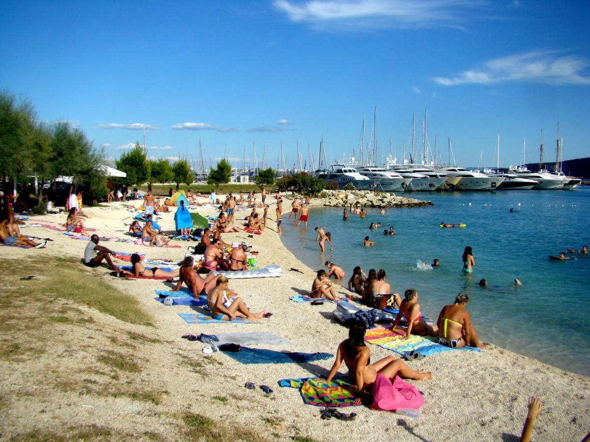 Kike Apartment Kastela Luaran gambar