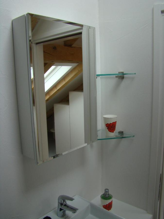 Kike Apartment Kastela Bilik gambar